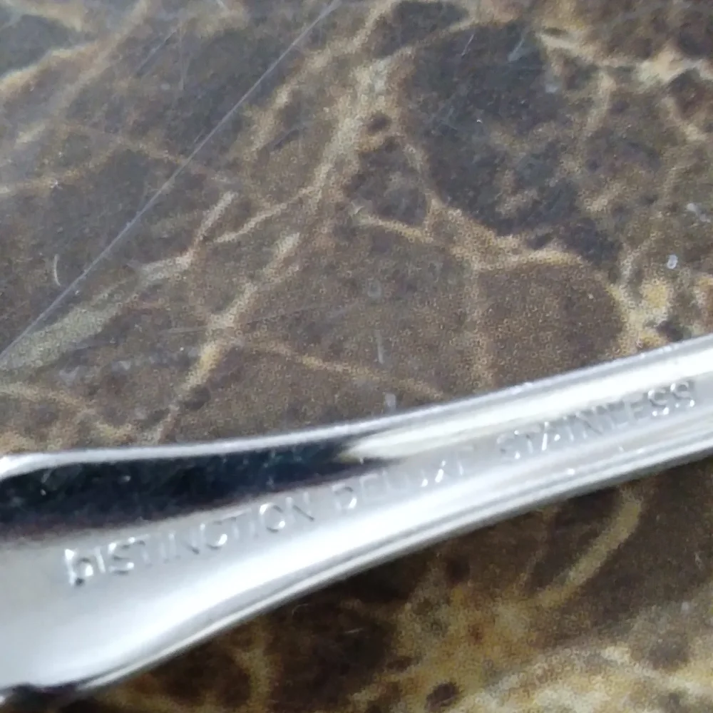 Distinction Deluxe Raphael 1 Salad Fork Glossy Stainless Flatware